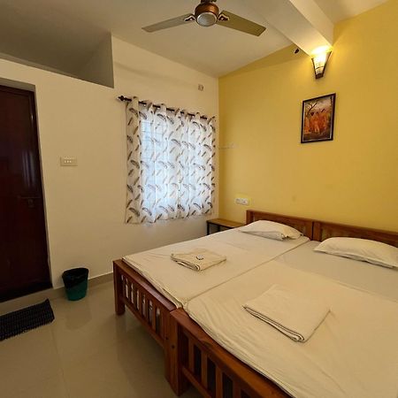 Segundo Home Kochi Екстер'єр фото